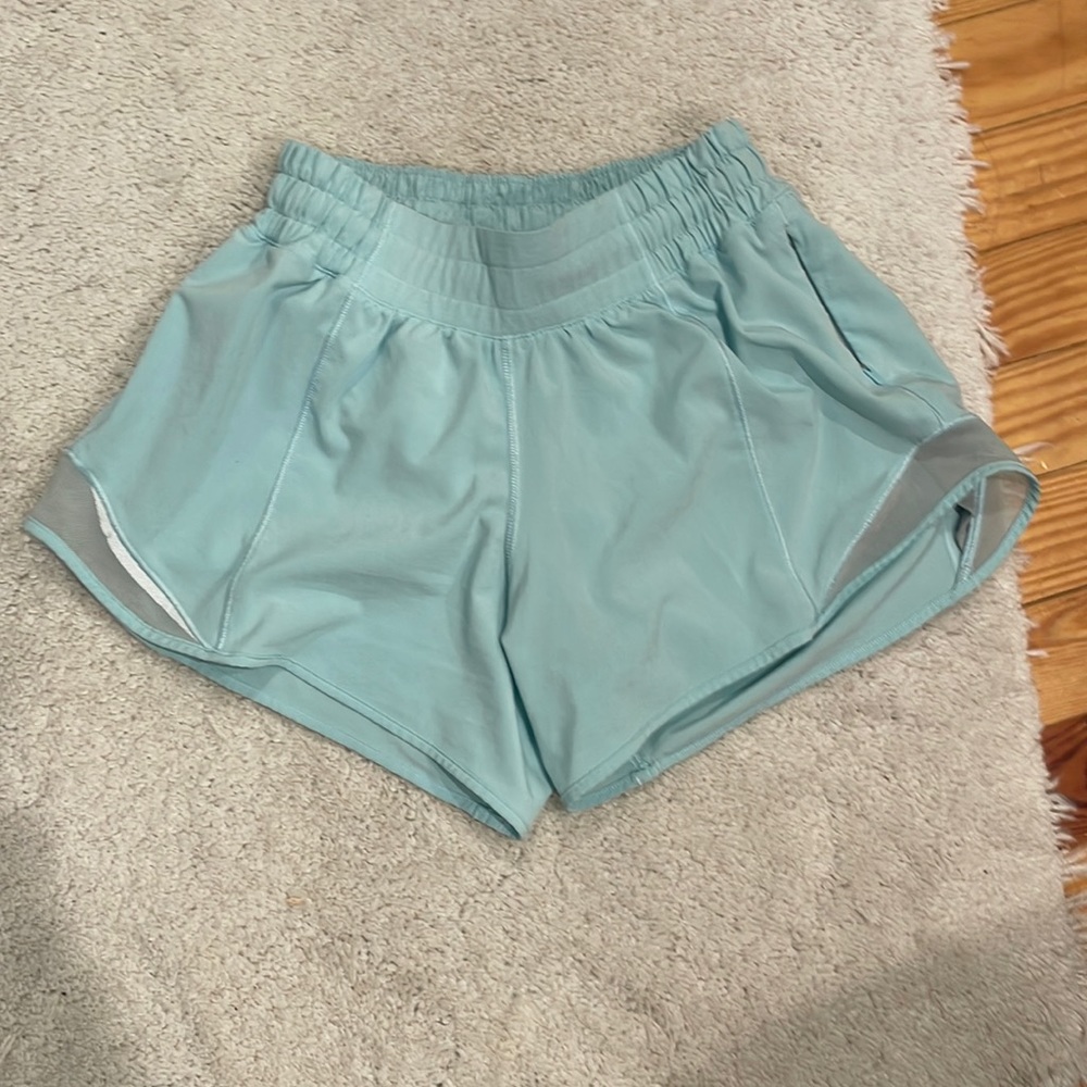 Icing blue lululemon hotty hot shorts tall size 2